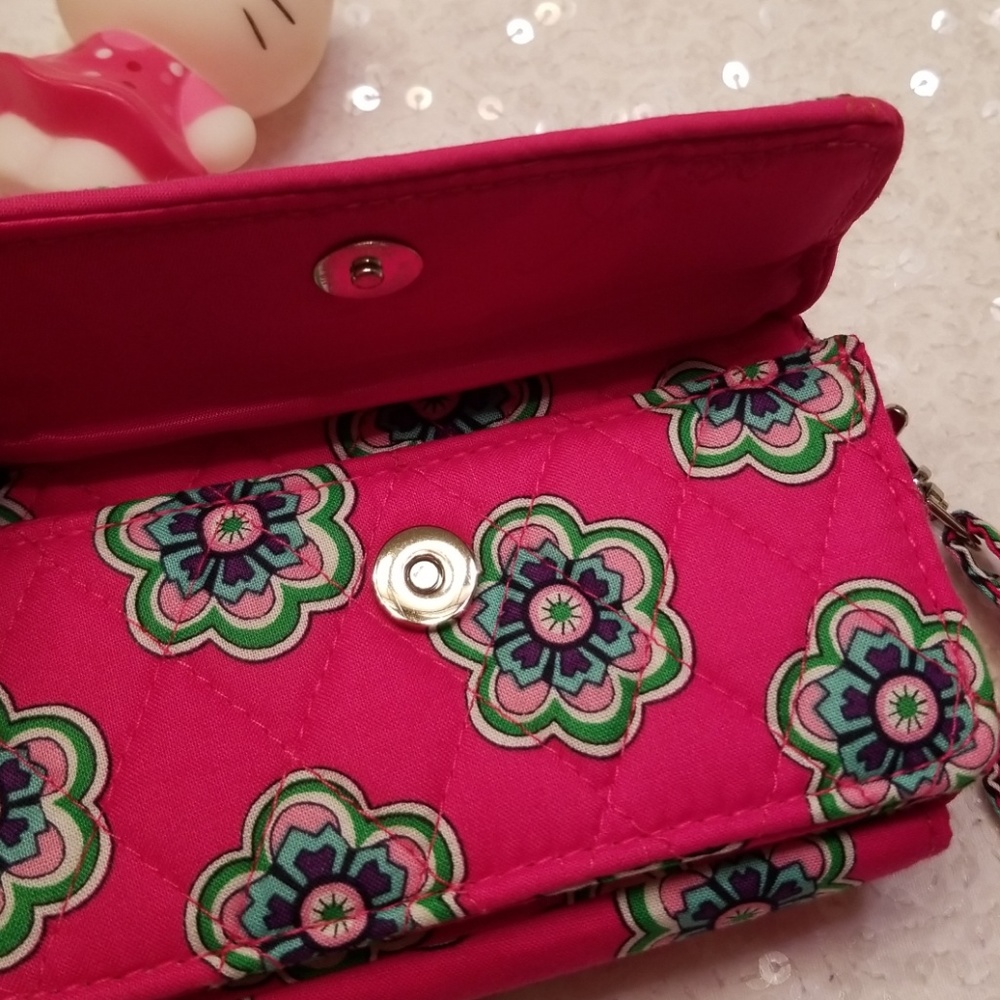 Vera Bradley All In One Crossbody - Picture 4 of 8